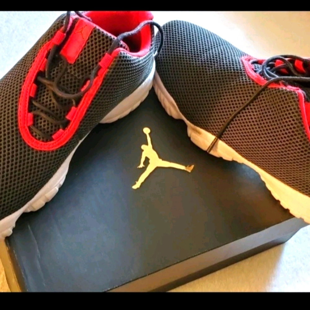 NIKE Air jordan future low size 9